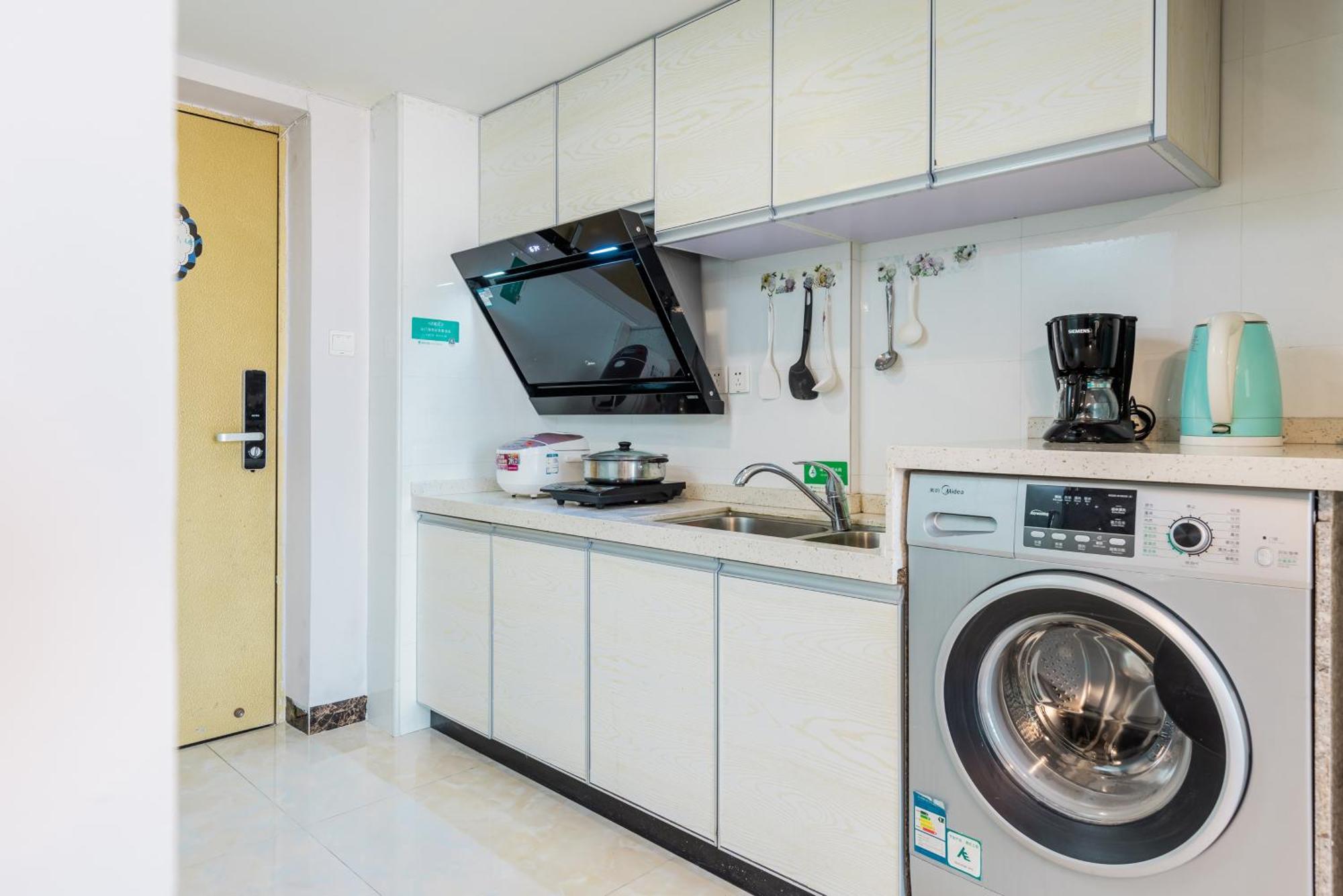 Lavendar Duplex Apartment Guangzhou Exterior photo